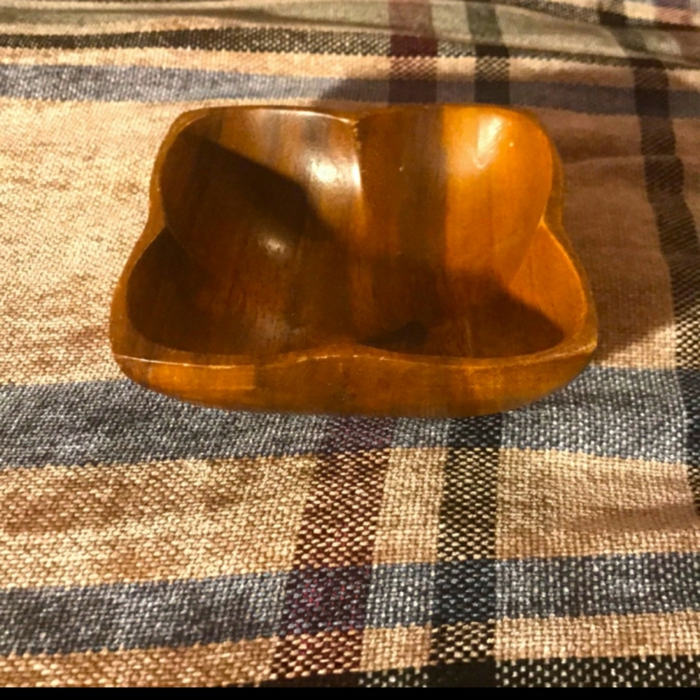 Vintage monkey-pod jewelry dish